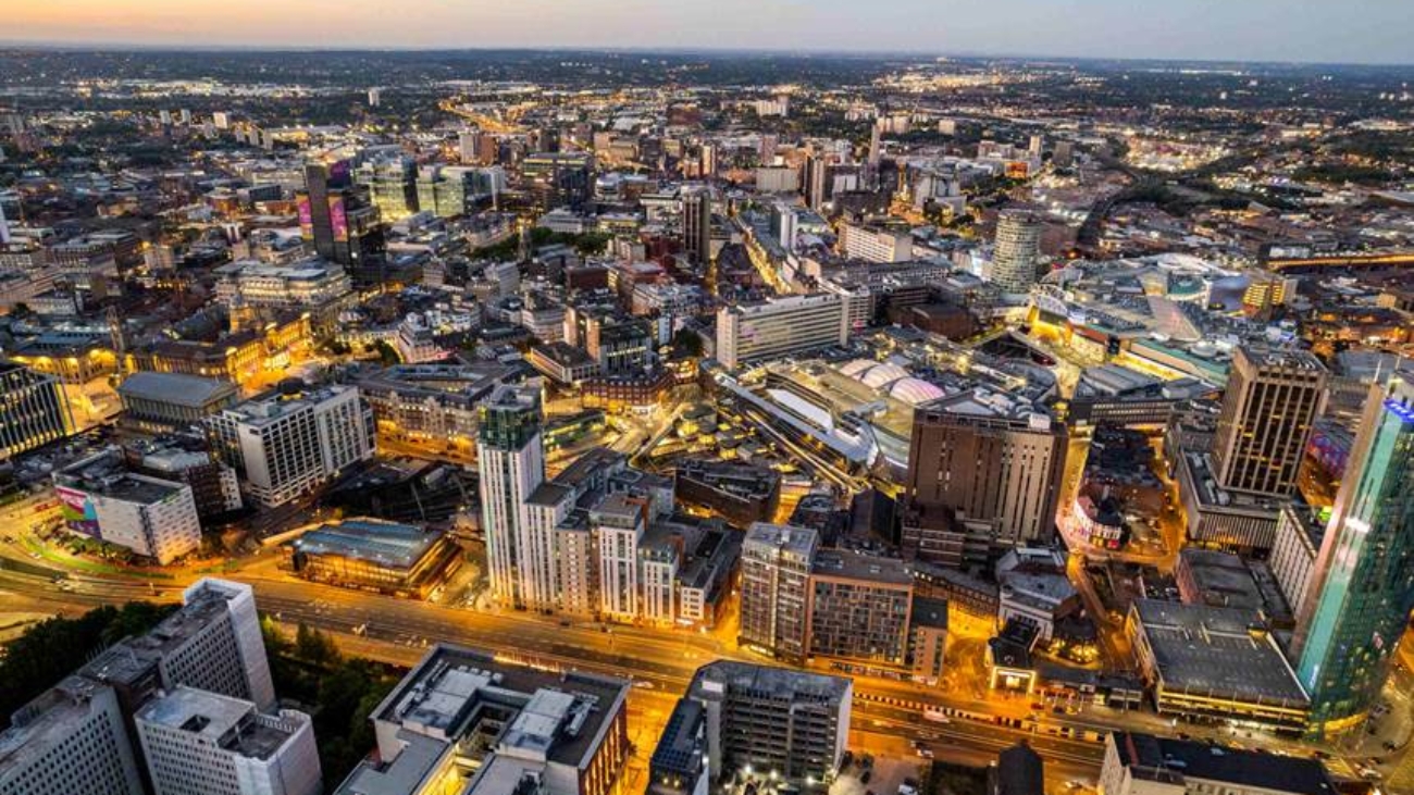 uk-birmingham-city-centre-aerial