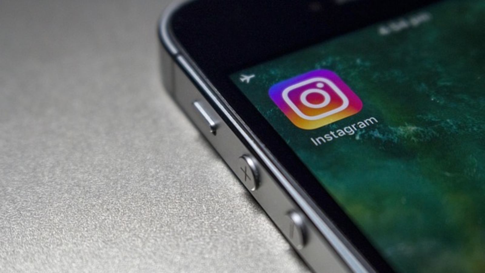 instagram, mobile, smartphone, networking, global, to blog, information, blog, receive, networked, social media, community, exchange of information, send, together, social, web, digital, instagram, instagram, instagram, instagram, instagram